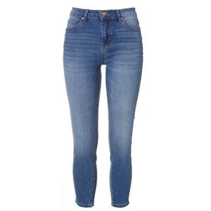 D. Jeans Mid-Rise Skinny Jeans, Medium Wash Blue Jeans, Size 12